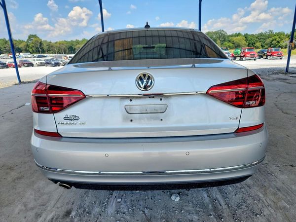2018 VOLKSWAGEN PASSAT SE, SE w/ Technology — DIRR