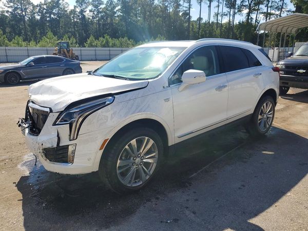 2025 CADILLAC XT5 — DSFA — Front 3/4