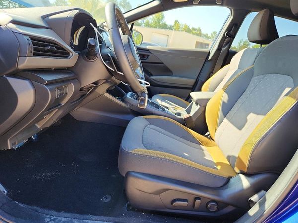2025 SUBARU CROSSTREK — DENT