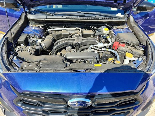 2025 SUBARU CROSSTREK — Engine bay
