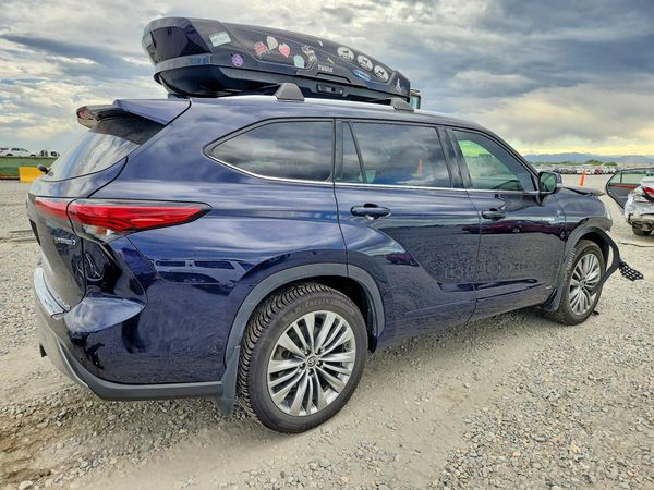 2020 TOYOTA HIGHLANDER Platinum