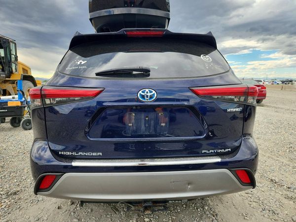 2020 TOYOTA HIGHLANDER Platinum