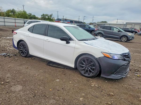 2019 TOYOTA CAMRY L/LE/SE/XLE — Passenger 3/4