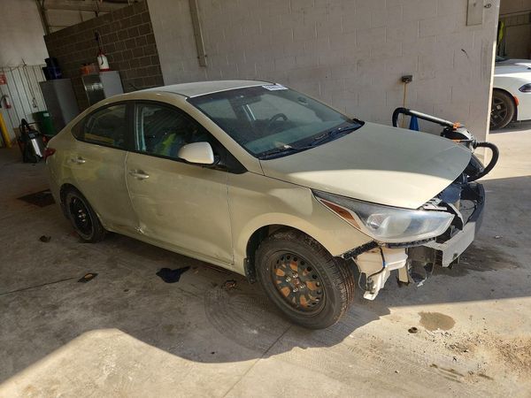 2020 HYUNDAI ACCENT SE and SEL — Passenger 3/4