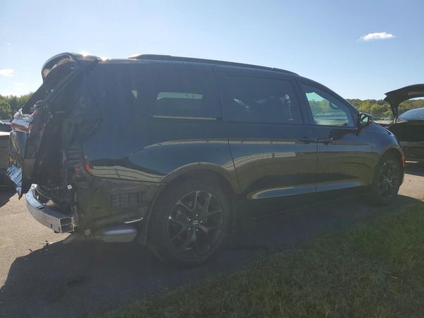 2025 CHRYSLER PACIFICA Limited — PSRA