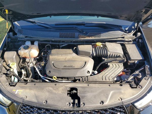 2025 CHRYSLER PACIFICA Limited — Engine bay