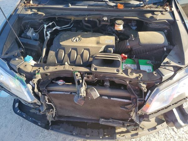 2015 ACURA RDX — Engine bay