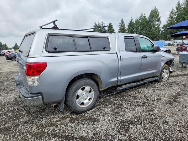 2013 TOYOTA TUNDRA SR5