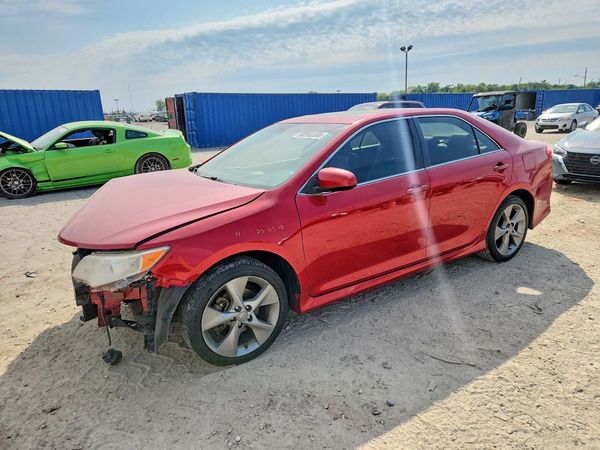 2014 TOYOTA CAMRY — DSFA — Front 3/4