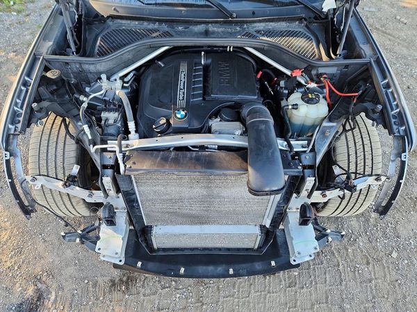 2017 BMW X6 xDrive35i — Engine bay