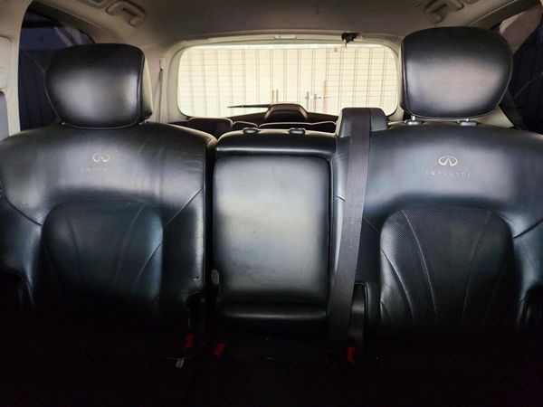 2012 INFINITI QX56
