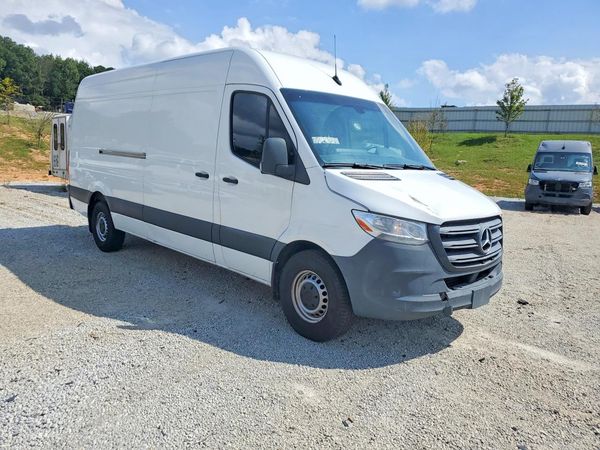 2023 MERCEDES-BENZ SPRINTER 907 (VS30) — Passenger 3/4