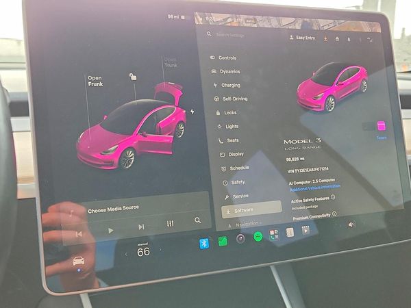 2018 TESLA MODEL 3