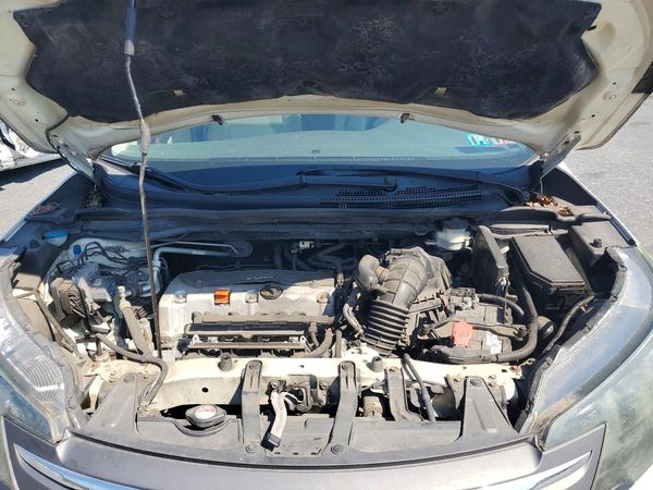 2012 HONDA CRV EX — Engine bay