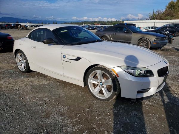 2012 BMW Z4 sDrive35is — Passenger 3/4