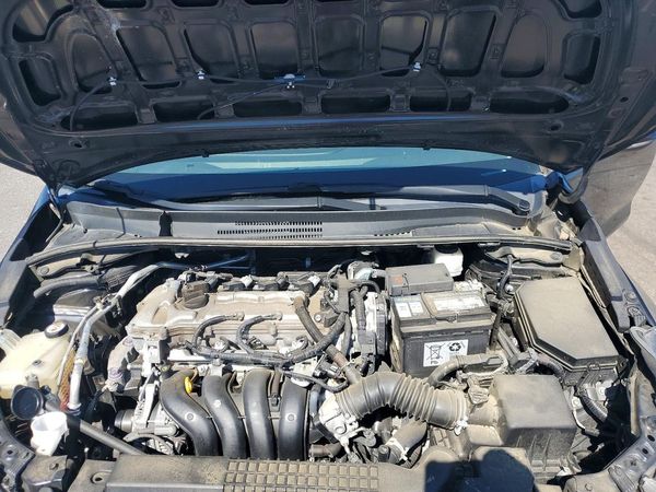 2021 TOYOTA COROLLA LE — Engine bay