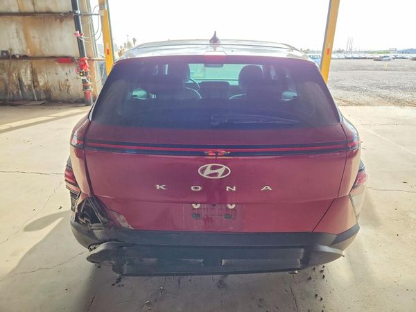 2024 HYUNDAI KONA SE