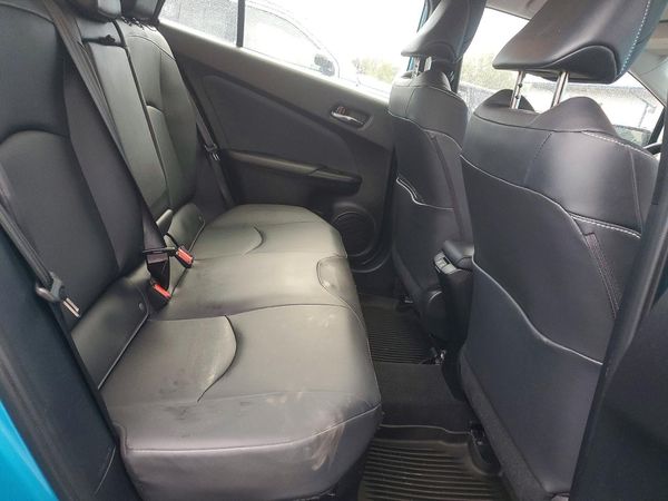 2022 TOYOTA PRIUS