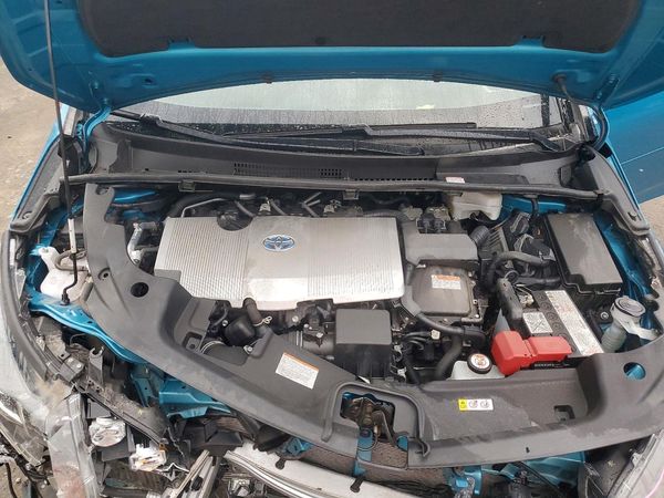 2022 TOYOTA PRIUS