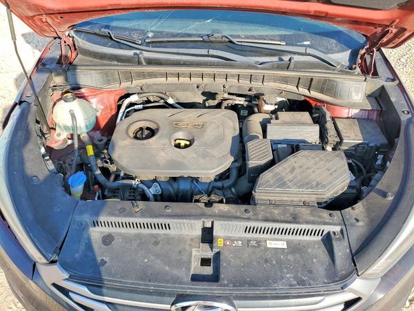 2018 HYUNDAI TUCSON — Engine bay