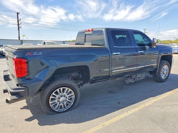 2017 CHEVROLET SILVERADO LTZ — PSRA