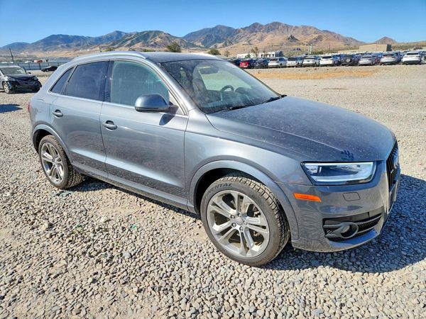 2015 AUDI Q3 quattro Prestige