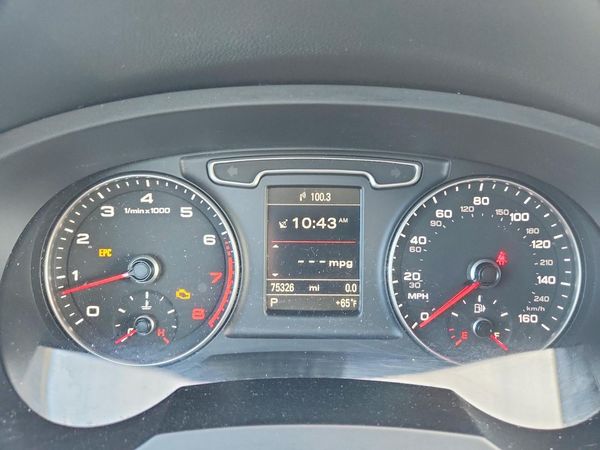 2015 AUDI Q3 quattro Prestige