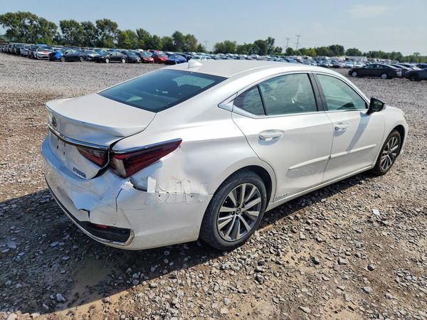 2021 LEXUS ES — PSRA