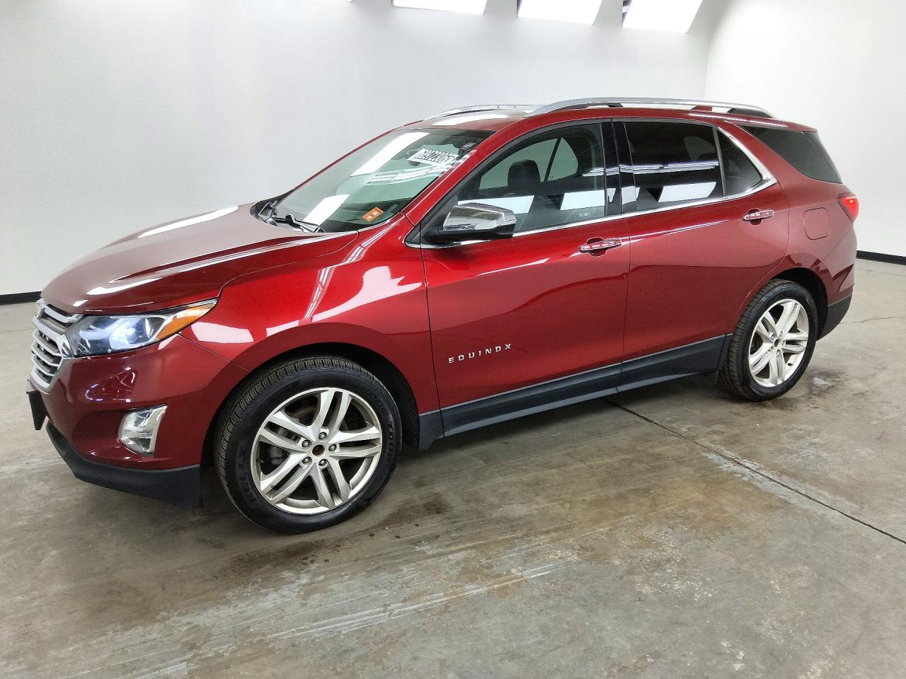2018 CHEVROLET EQUINOX Premier (1LZ) — Front 3/4