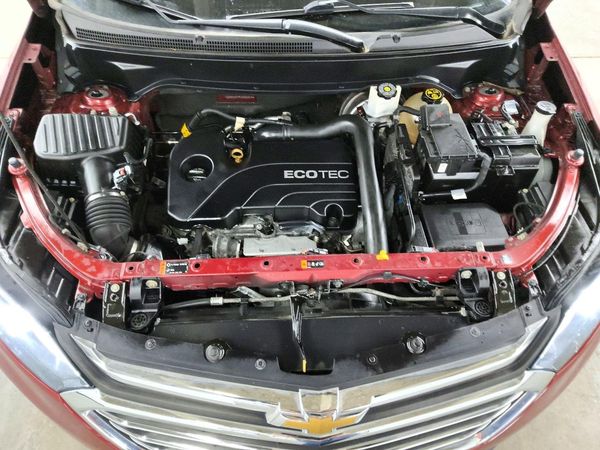 2018 CHEVROLET EQUINOX Premier (1LZ) — Engine bay