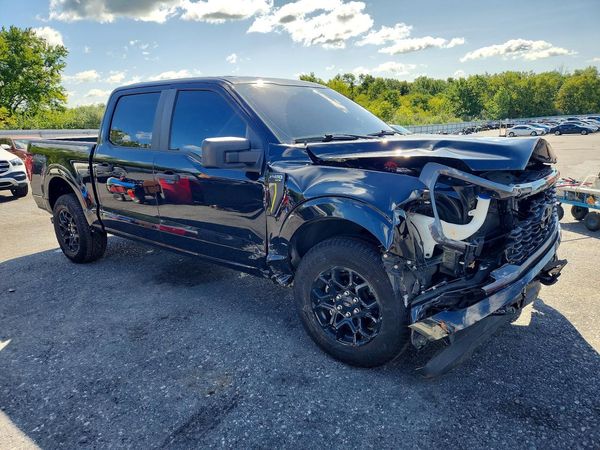 2025 FORD F150 STX