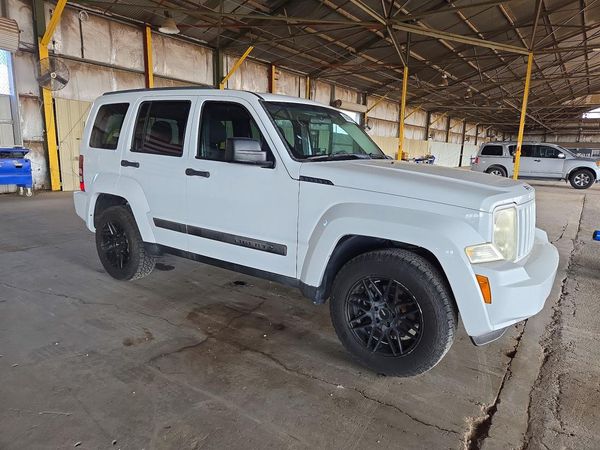 2012 JEEP LIBERTY Sport — Passenger 3/4