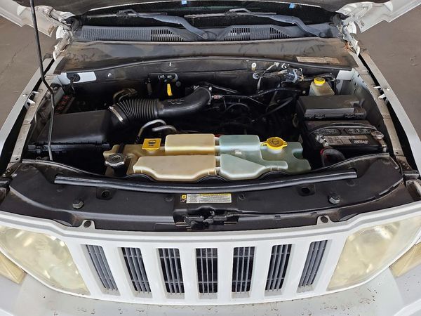 2012 JEEP LIBERTY Sport — Engine bay