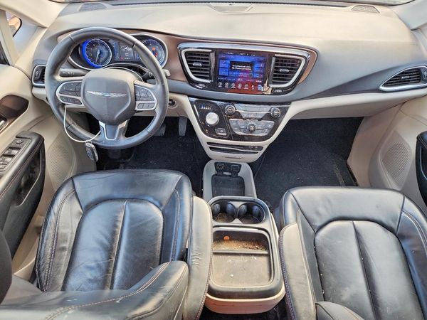 2017 CHRYSLER PACIFICA — CKPT