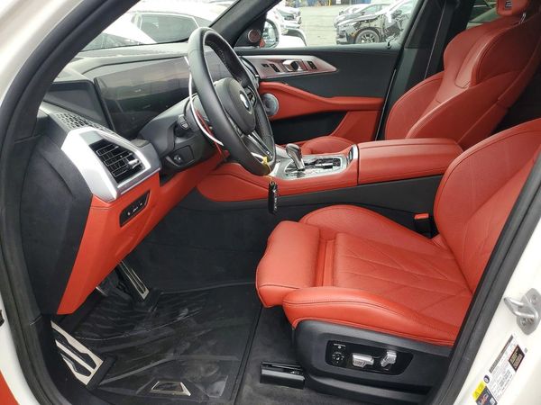 2025 BMW XM