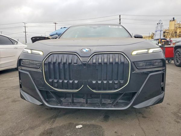 2024 BMW 740