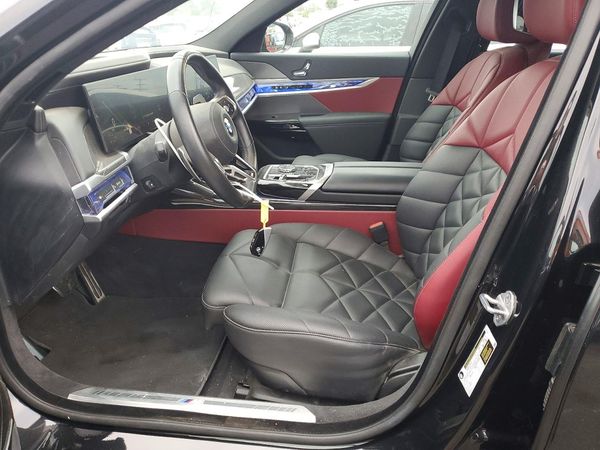 2024 BMW 740
