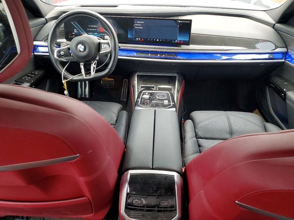 2024 BMW 740