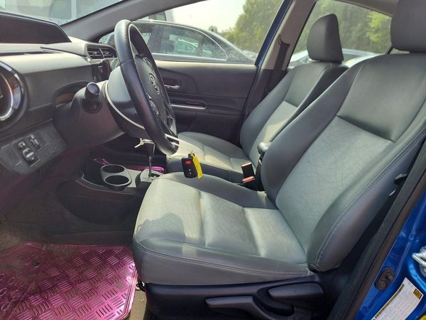 2015 TOYOTA PRIUS — DENT