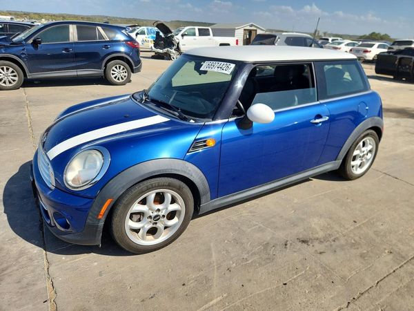 2013 MINI COOPER — DSFA — Front 3/4