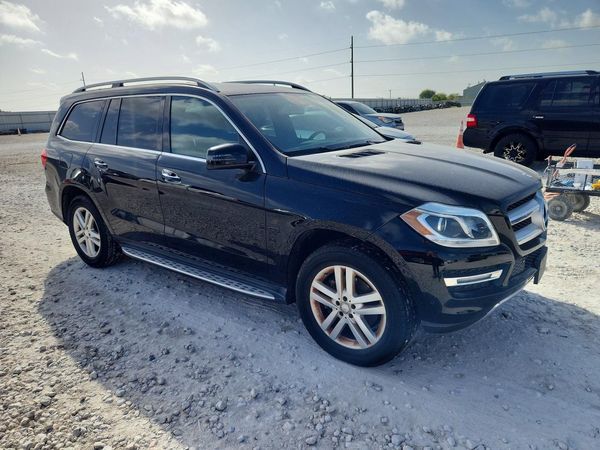 2015 MERCEDES-BENZ GL GL350 BLUETEC 4MATIC — Passenger 3/4