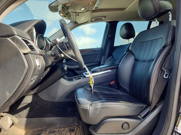 2015 MERCEDES-BENZ GL GL350 BLUETEC 4MATIC — DENT