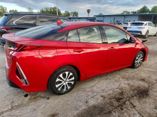 2020 TOYOTA PRIUS