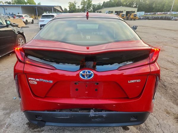 2020 TOYOTA PRIUS