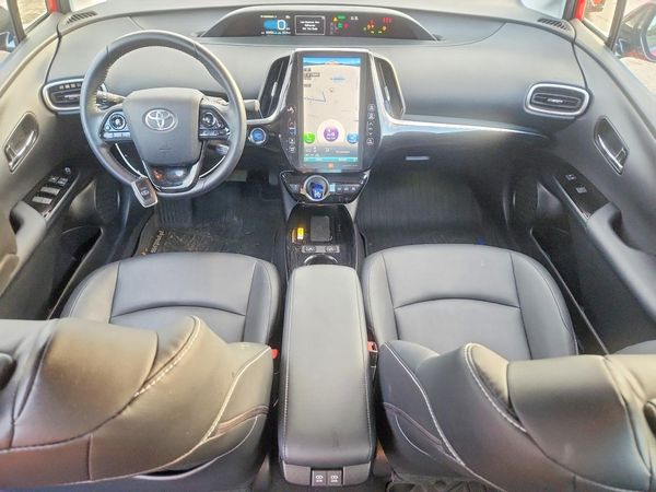 2020 TOYOTA PRIUS