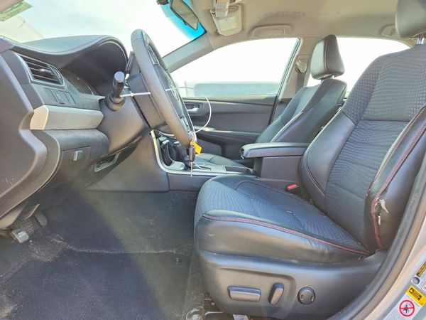 2015 TOYOTA CAMRY — DENT