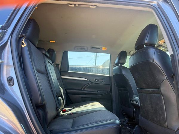 2019 TOYOTA HIGHLANDER LE/LE Plus