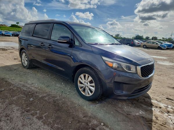 2016 KIA SEDONA — Passenger 3/4