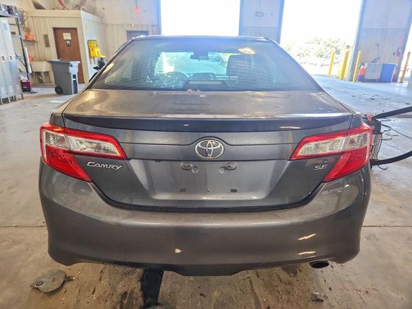 2014 TOYOTA CAMRY — DIRR