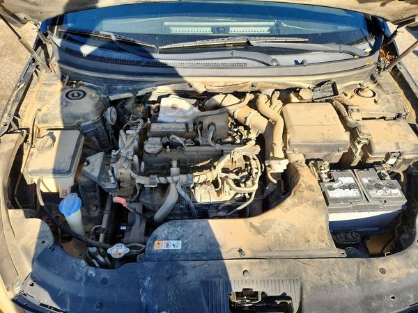 2015 HYUNDAI SONATA — Engine bay